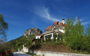 Отель Hotel Crystal, Смолян